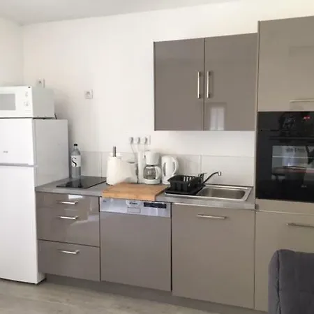 Maison Kyprea Apartment *